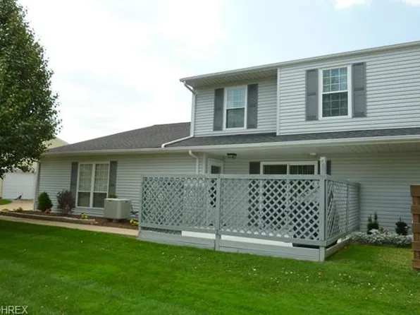 6854 Beacon Dr APT A, Mentor, OH 44060