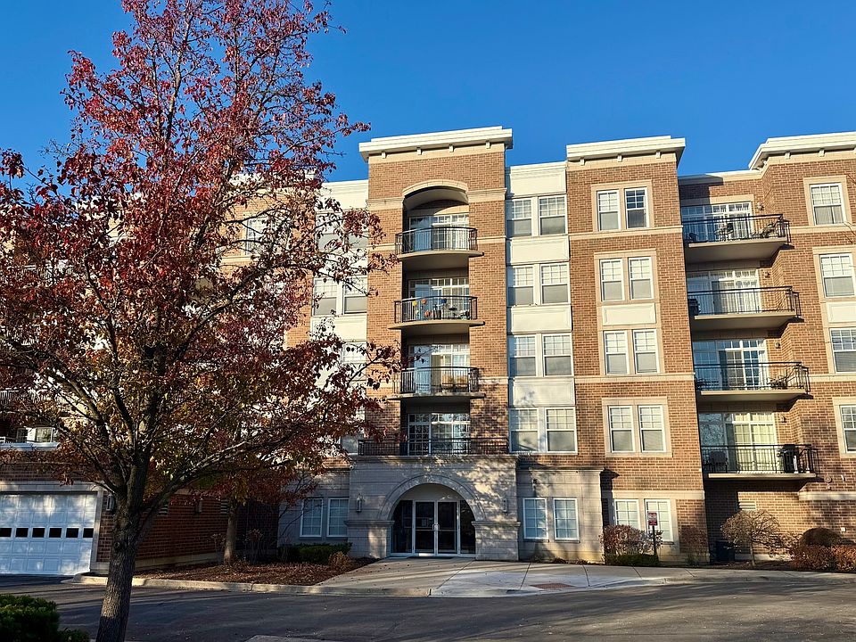 1st image of 455 W Wood St Unit 212