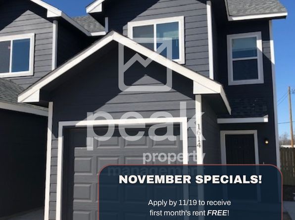 1604 Ash Crescent St