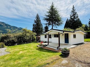 477 W Lake Samish Dr, Bellingham, WA 98229