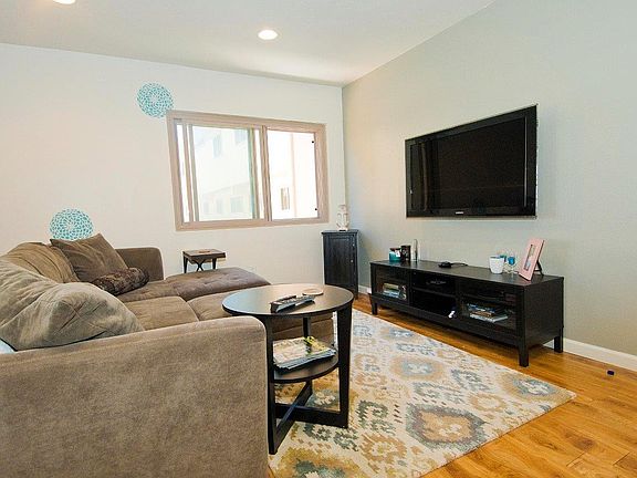 5th image of 4082 Valeta St Unit 356