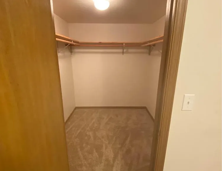 1328 Chestnut St — Photo 9