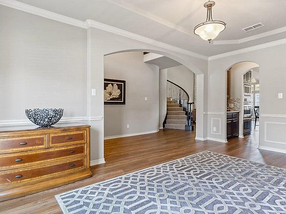 3rd image of 9620 Makiposa Ln