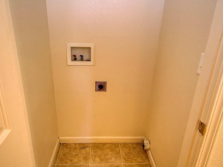 780 Sunny Ln #A — Photo 12