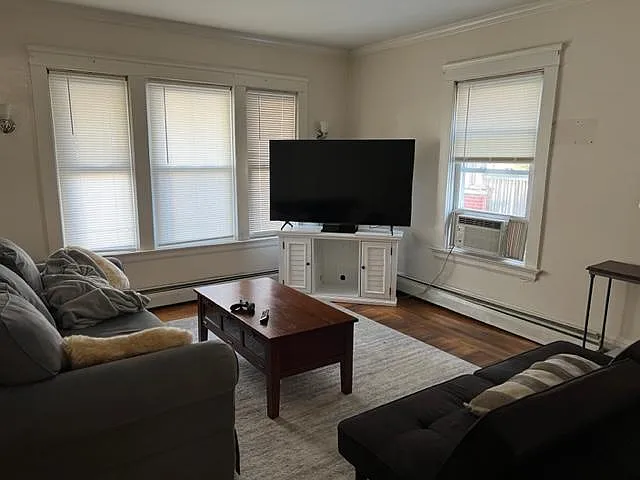 204 Oakland Avenue — Photo 3