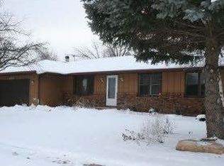 210 E Kendall Dr, Yorkville, IL 60560