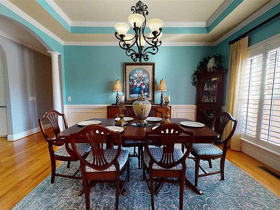 4th image of 2538 Harleston Green Dr