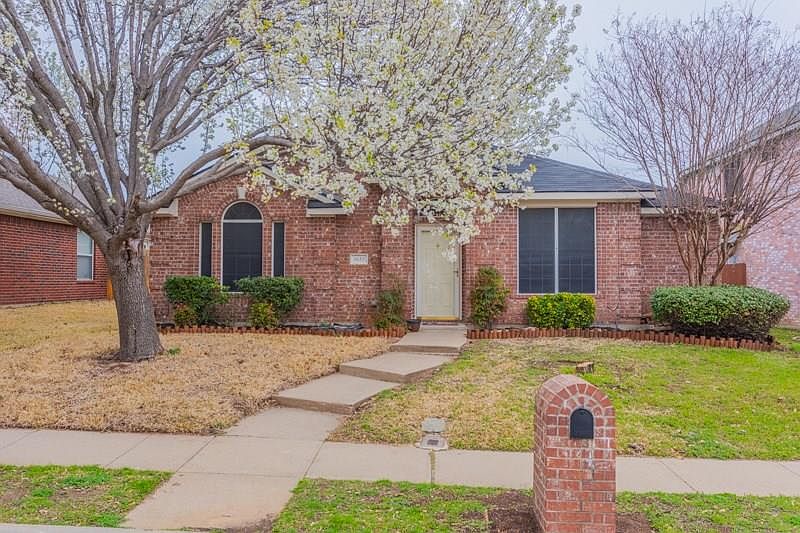 1st image of 1633 Nightingale Dr