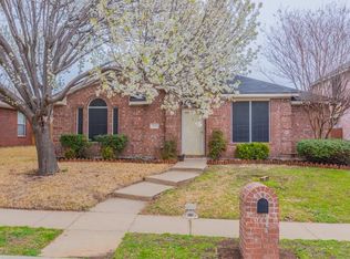 1633 Nightingale Dr, Lewisville, TX 75077