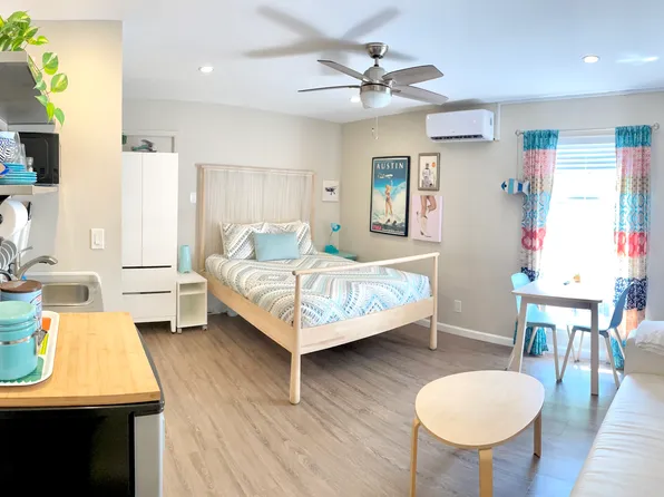 1610 E Side Dr, Austin, TX