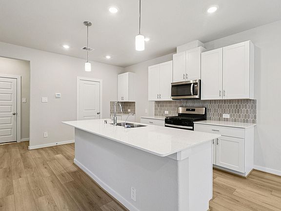 7th image of this home