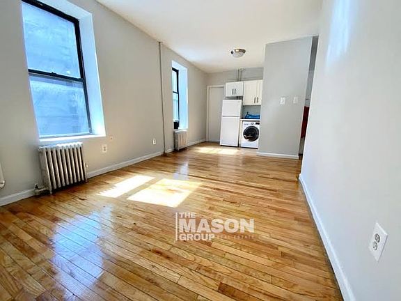 2nd image of 341 E 90th St #8A
