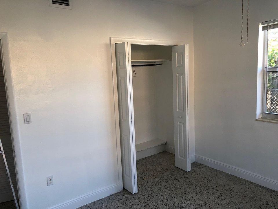 1st image of 140 NW 52nd Ave
