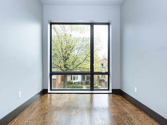 2nd image of 239 Hawthorne St #3B
