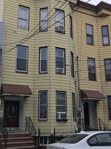 134 Griffith St, Jersey City, NJ, 07307