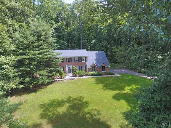2nd image of 4775 Wendi Dr E