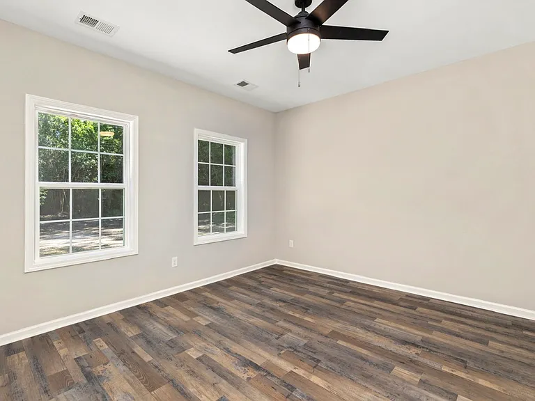 14 Pine St #14 — Photo 13