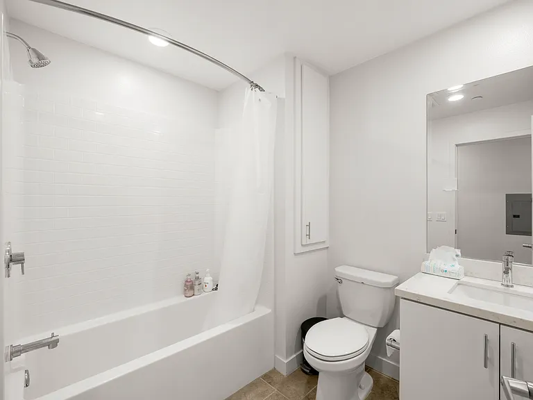 2402 Nolita — Photo 8