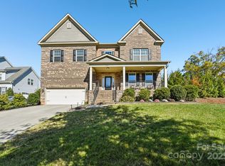 4140 Green Park Ct, Harrisburg, NC 28075