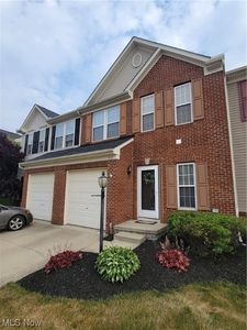 117 Ledgestone Ct #2013E, Berea, OH, 44017
