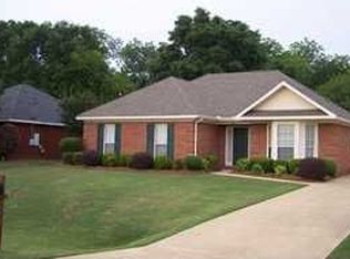 47 Lilly Pad Cir, Millbrook, AL 36054