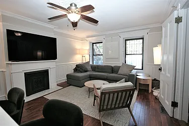 Rented by R New York