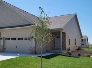 1811 Glenbridge Rd, Bloomington, IL 61704