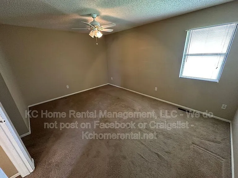 900 NW 36th Street Ter — Photo 22