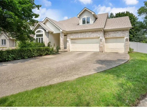 1103 Compass Ct, Naperville, IL 60540