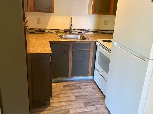 660 2nd St #3, Lake Oswego, OR 97034