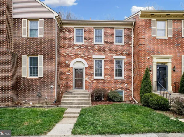 2816 Kelly Sq, Vienna, VA 22181