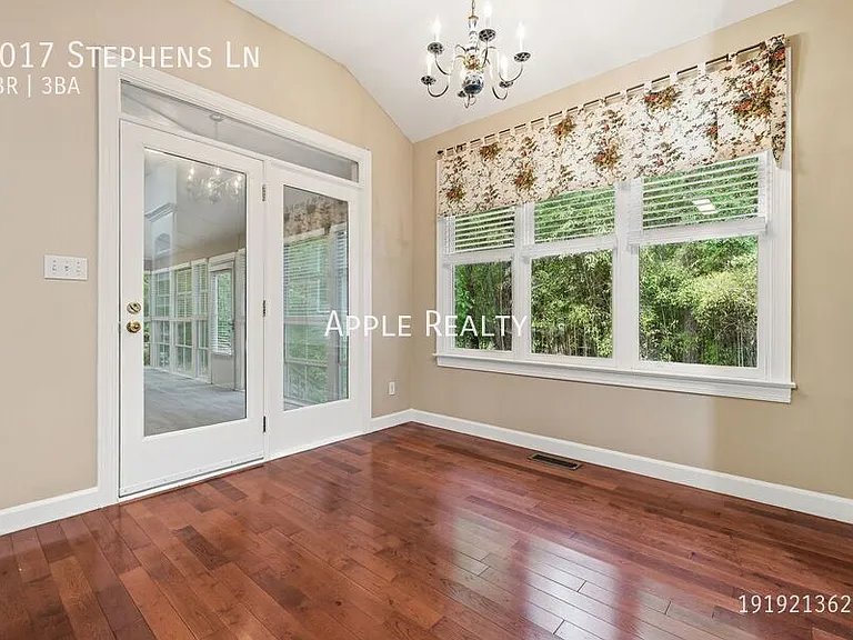 5017 Stephens Ln — Photo 5