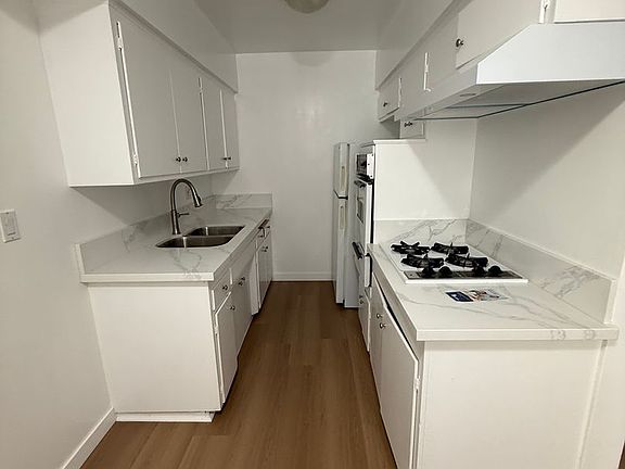 2nd image of 350 S Sierra Madre Blvd APT 6