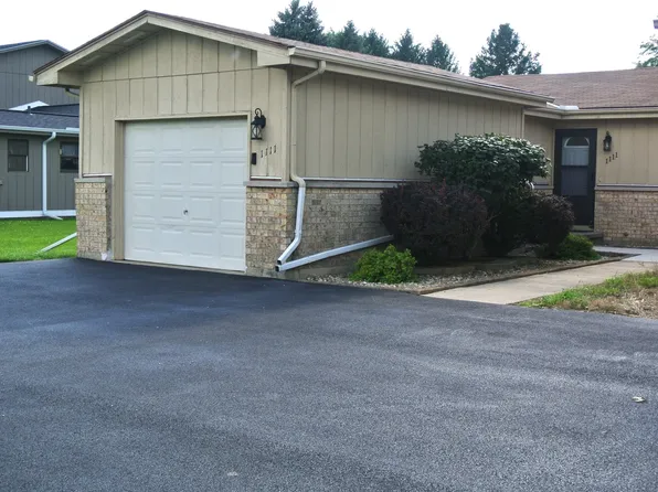 1111 Lillian Ln, Sandwich, IL 60548