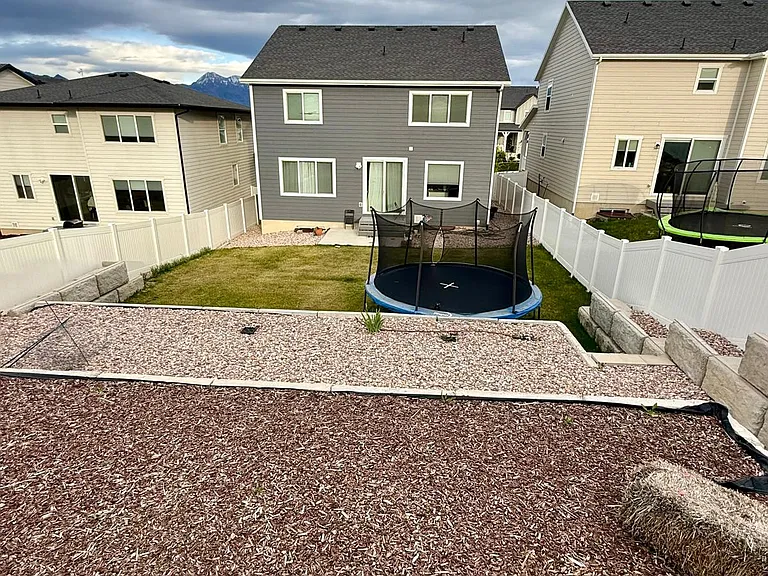 2591 N Velvet Moon Dr — Photo 2