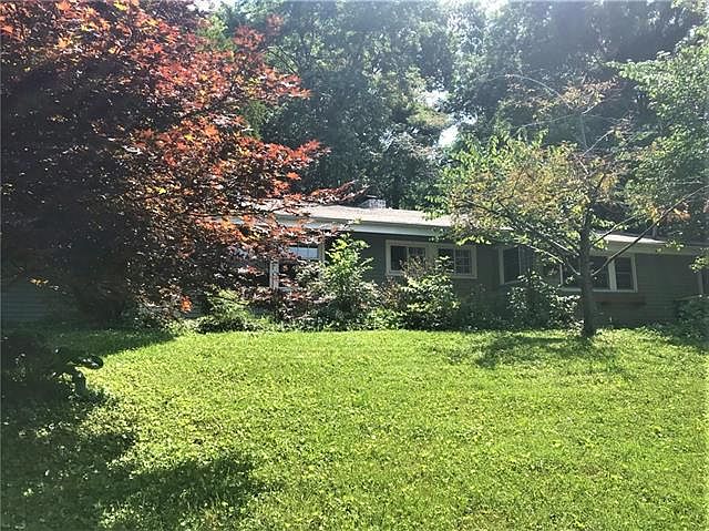 1st image of 745 Hillside Ave N