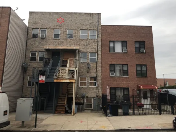 13 Columbus Pl, Brooklyn, NY 11233