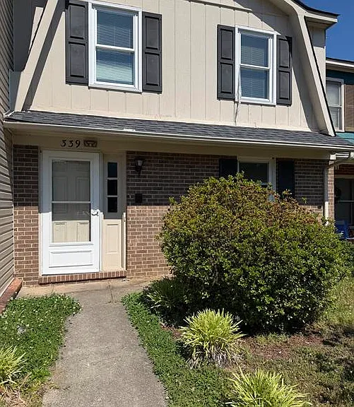 339 Seminole Trl — Photo 1
