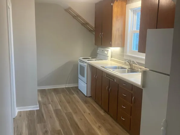 301 1/2 3rd St N, Hudson, WI 54016
