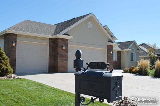 1st image of 217 S Mountain View Dr