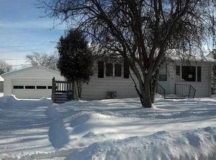 1420 Mark Dr, Freeport, IL 61032