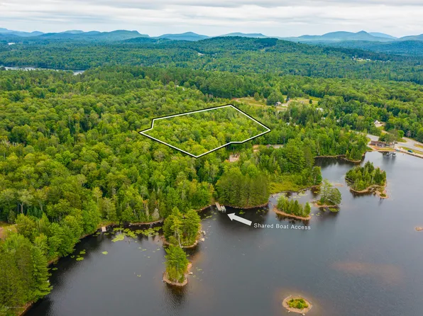 12 Deerpath Trl, Indian Lake, NY 12842