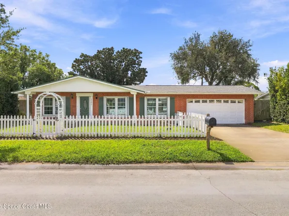 2285 Colony Dr, Melbourne, FL 32935