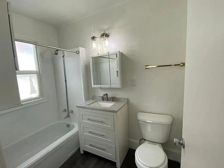 1715 W Pacific Ave #3 — Photo 8