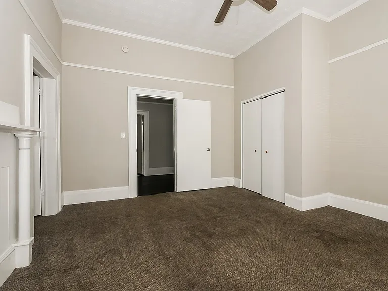 712941_025_main_bedroom_13161144.jpg