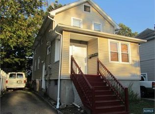 77 Brook St, Bergenfield, NJ 07621