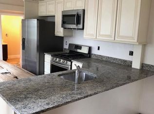 10 South St, Medfield, MA 02052