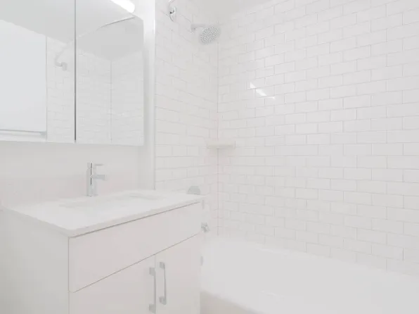 400 West 37th Street image 58 of 69