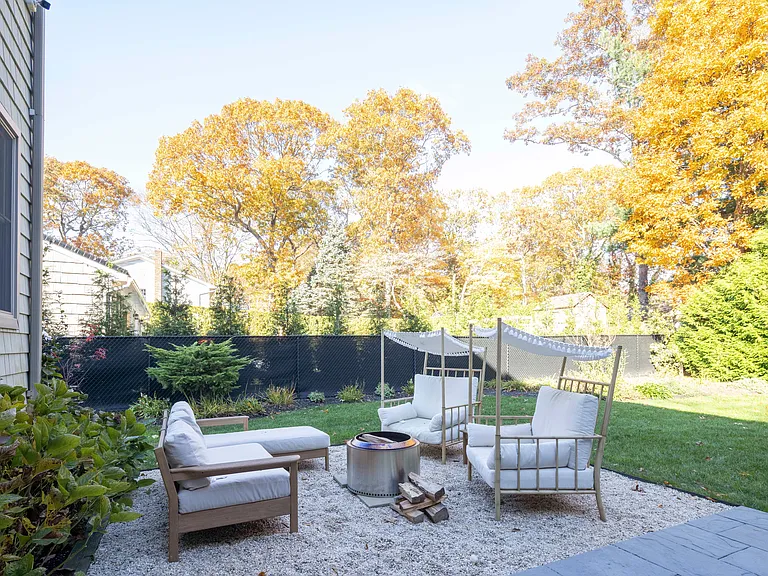 1600 Westview Dr — Photo 12