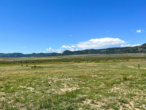 5th image of 23050 Ridge Rd